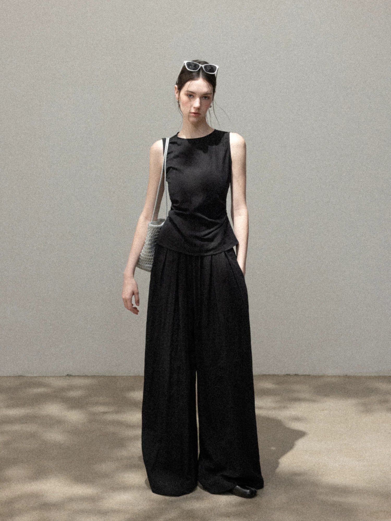 Cantonstory Crew Neck Skinny Sling Tank Top Casual Pants Set