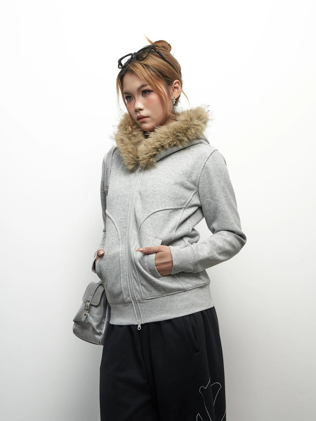 Saimt Retro Oversized Faux Fur Collar Cropped Jacket
