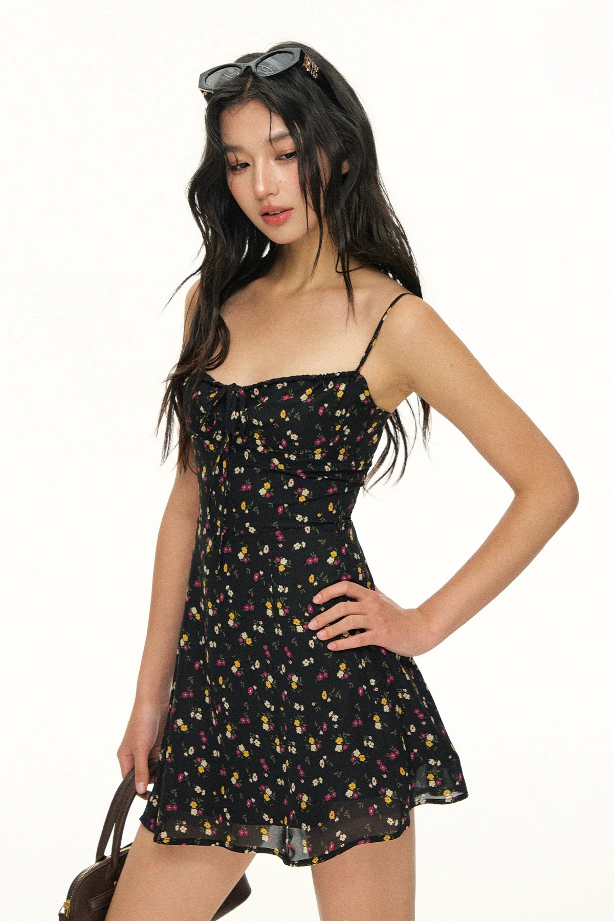 Ariseism Floral Slim-fit Suspender Dress