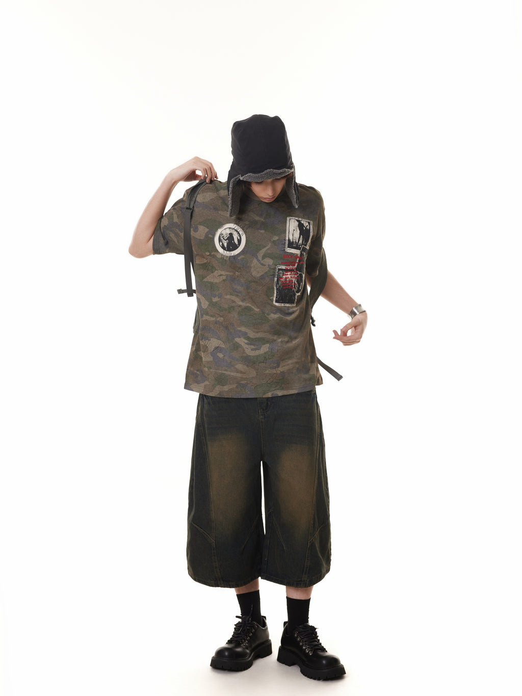 BTSG  boxy washed old sticker embroidery camouflage tee