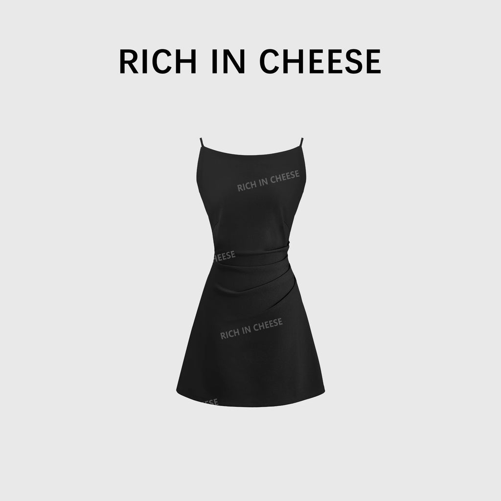 RICH IN CHEESE Temperament Pleated Slim-fit Knitted Dress