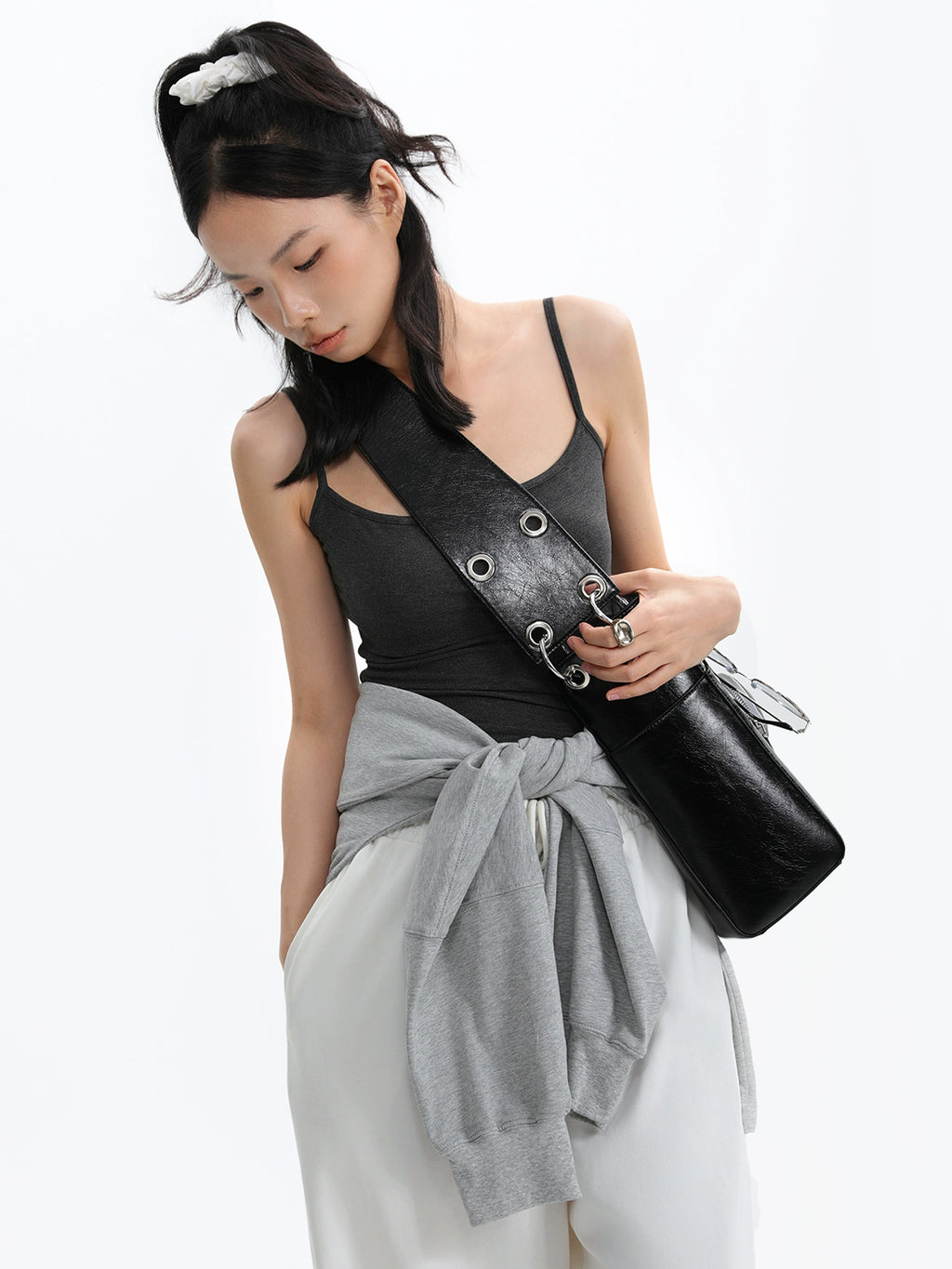 JANDRESS Casual Porous Punching Bucket Bag