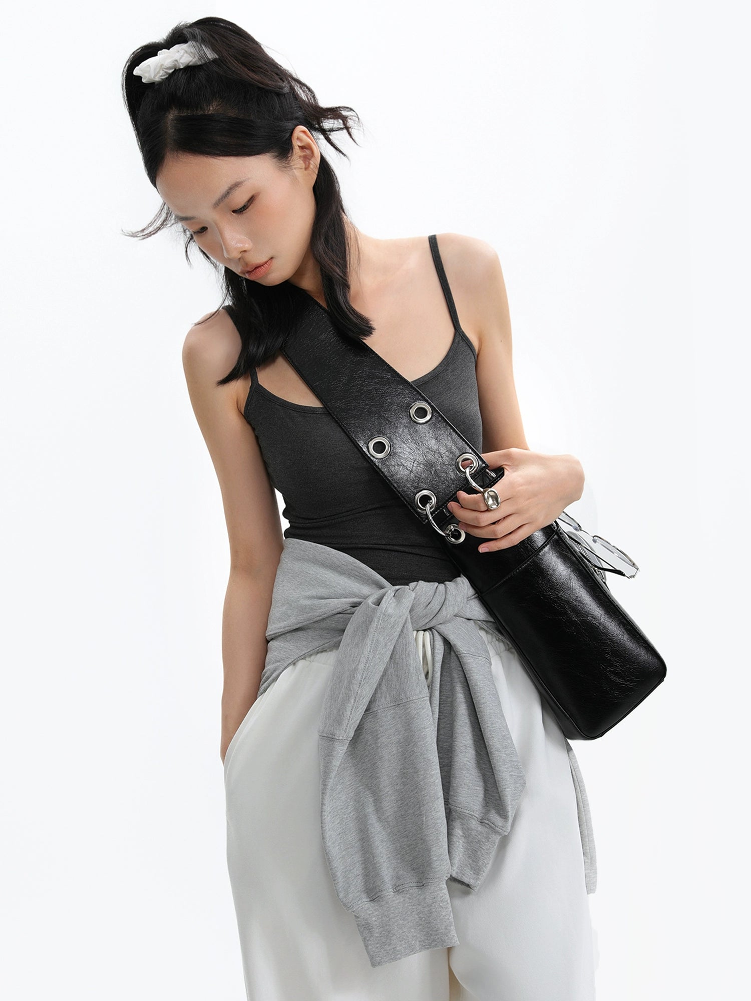 JANDRESS Casual Porous Punching Bucket Bag