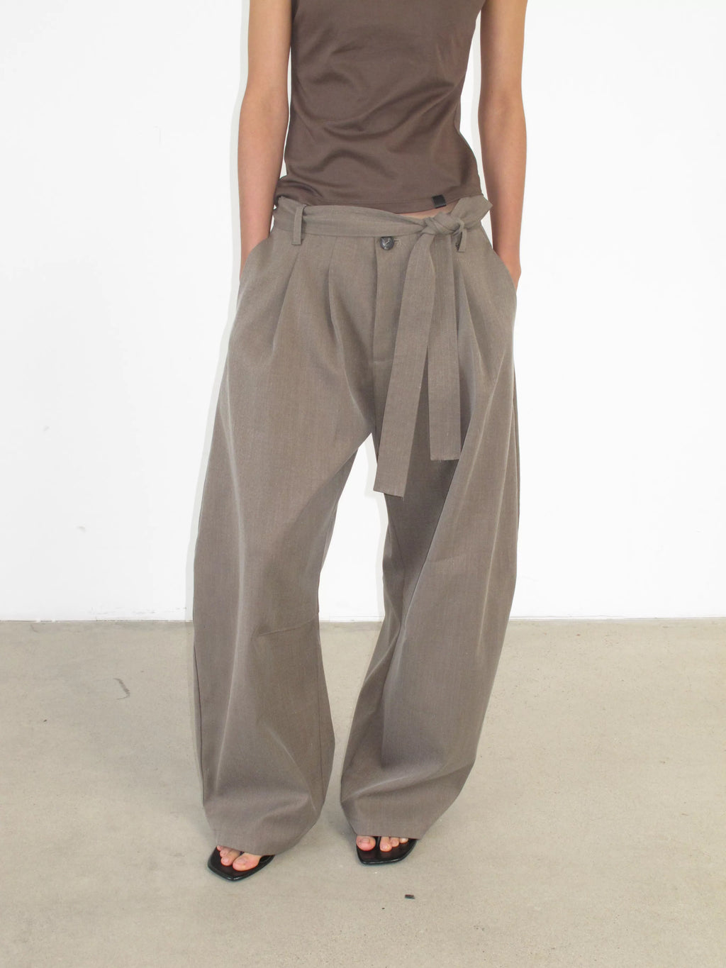 NOT UGLY Pleated Low-rise Slacks