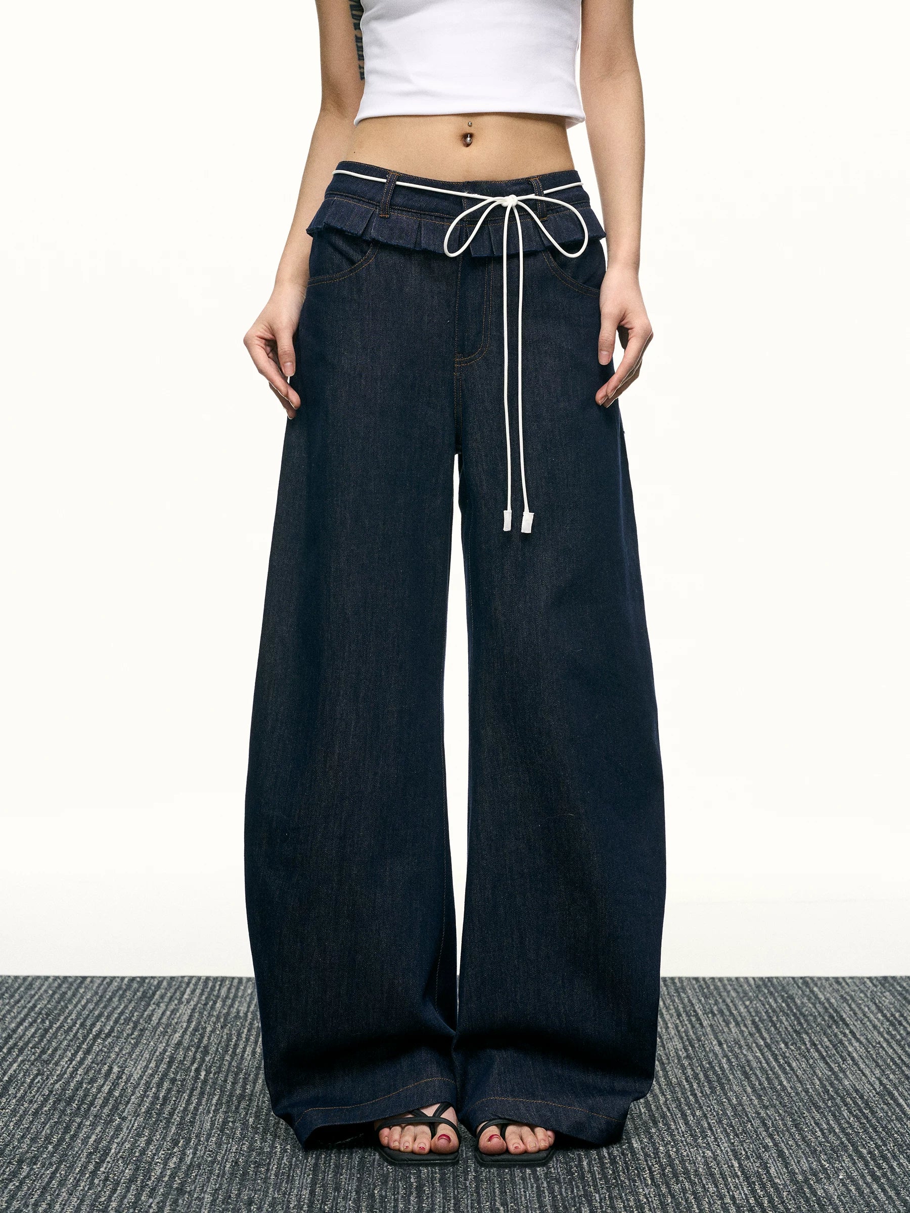 Aaisup Wooden Edge Loose Straight Jeans