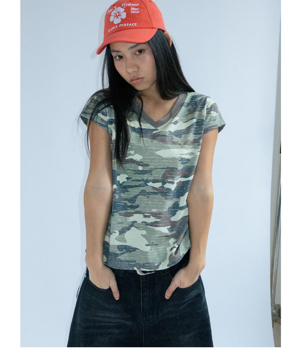 FUNKYFUN Camouflage V-neck Straight Shoulders Slim Short Tee