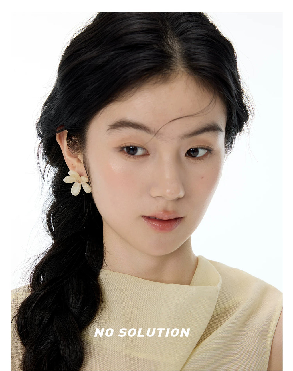 NO SOLUTION Flower Earrings