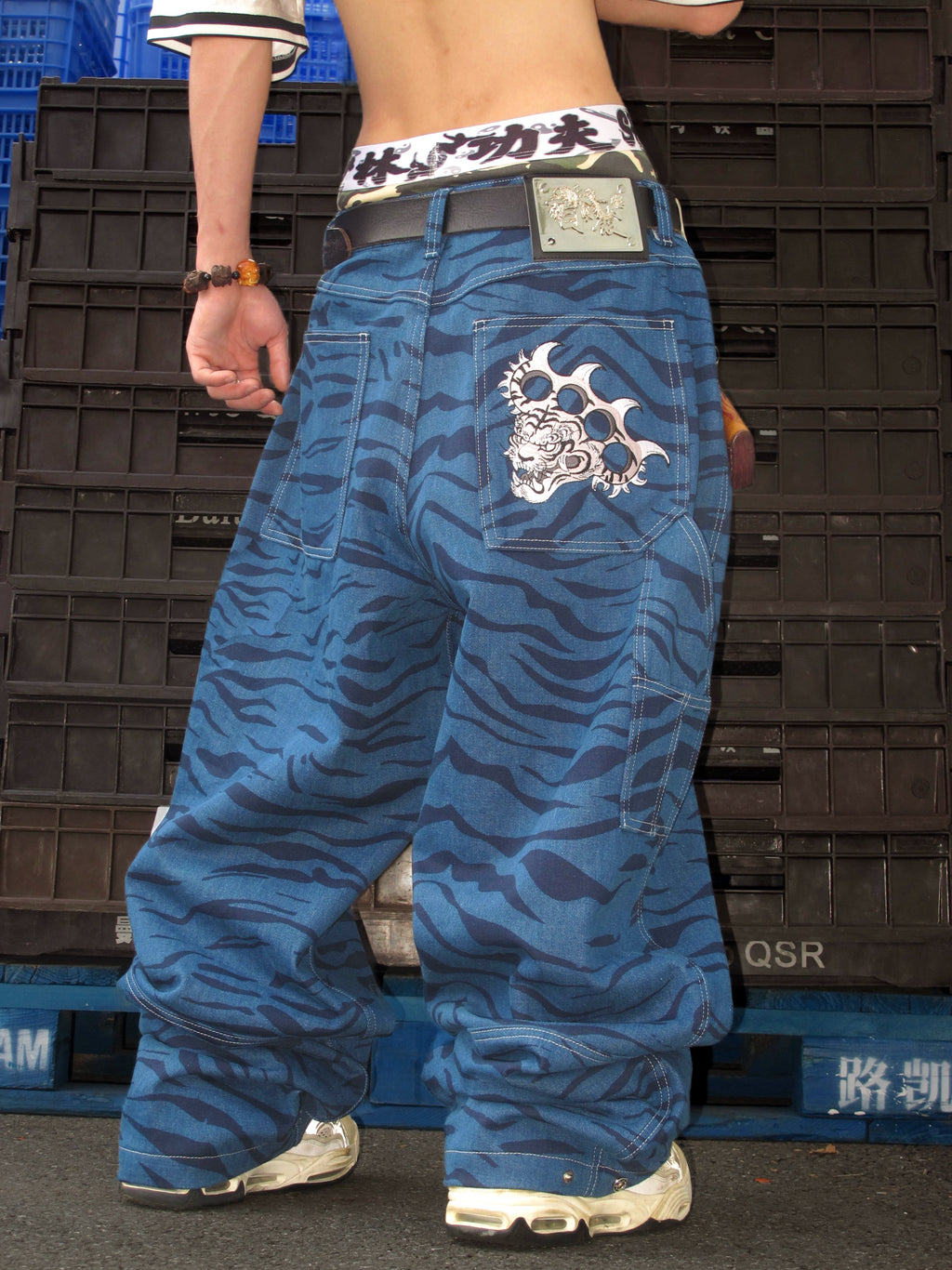 GameOne "Tiger Blade" Loose Straight Jeans