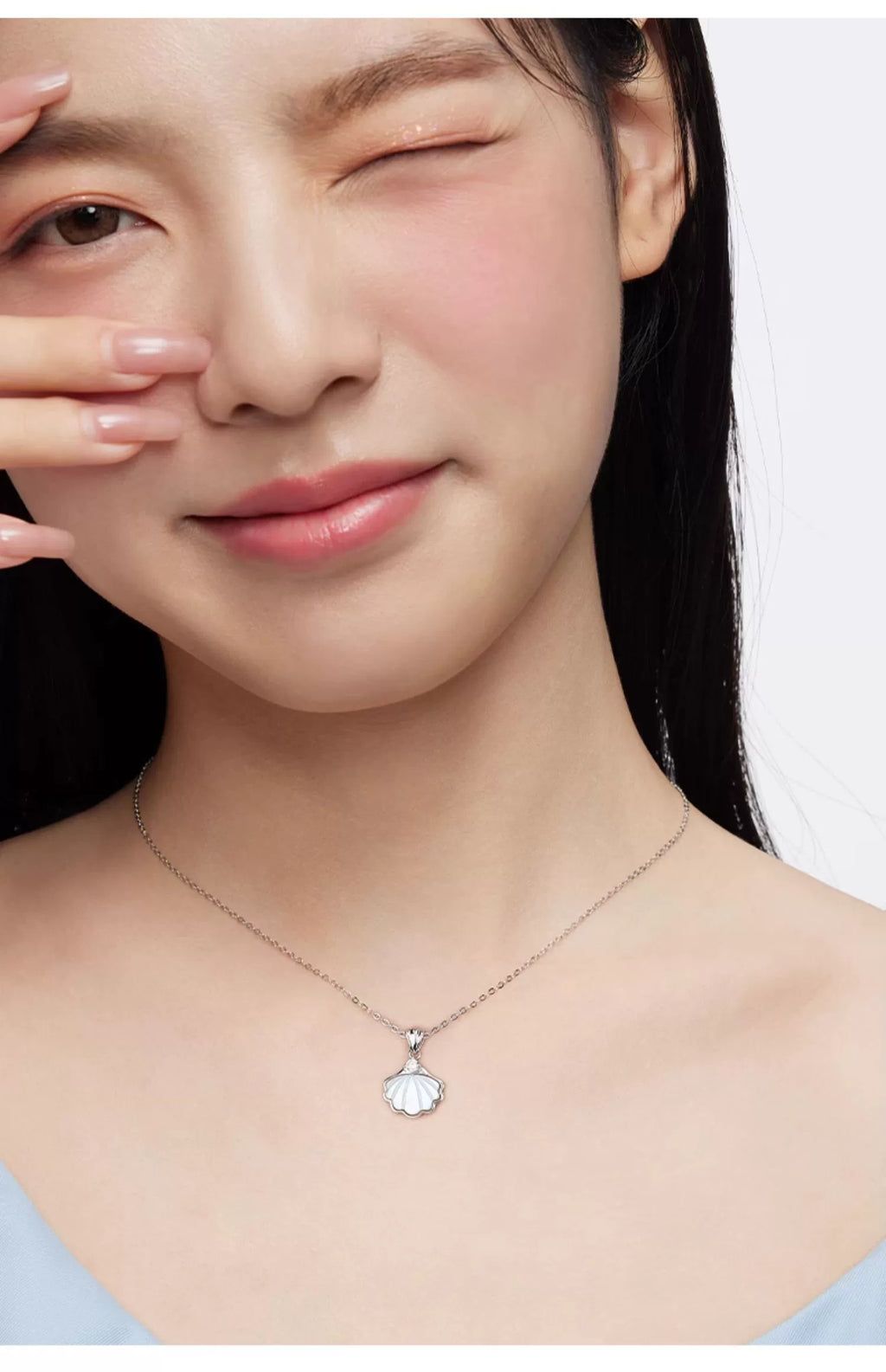 KADER A Shell Shell Necklace