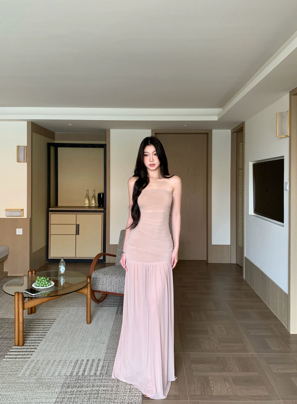 WITHMIN Tube Top Pleated Dress