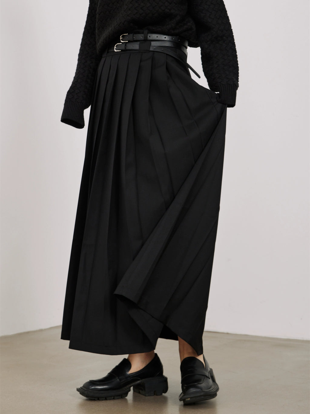 SUNYVONNE Skirt with Pleated A-word