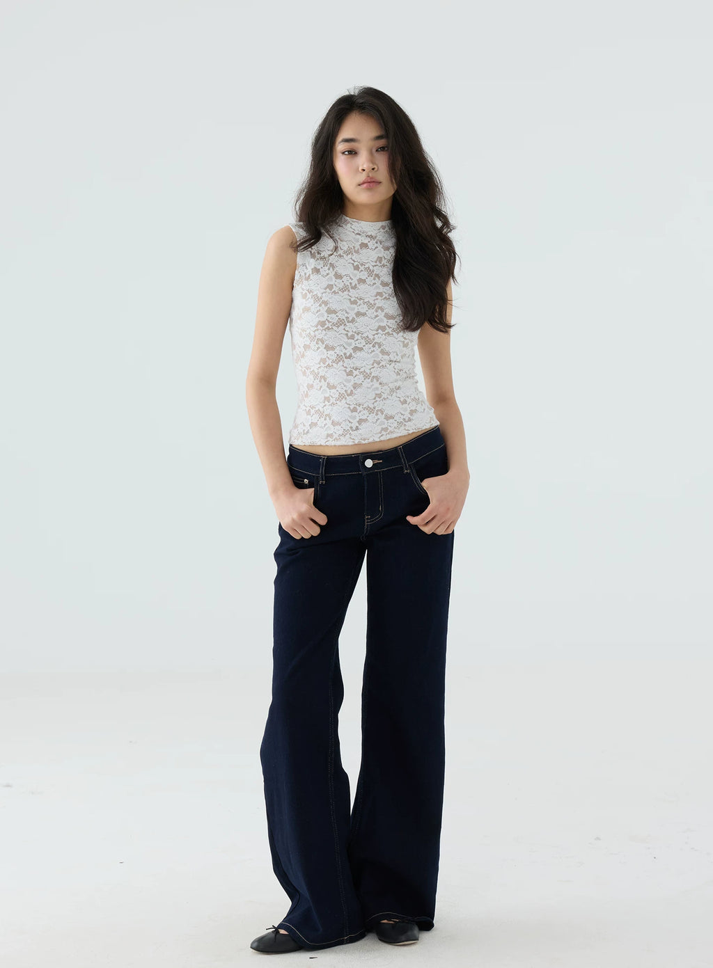 Veryrareme Lace Stand-Up Collar Sleeveless Vest