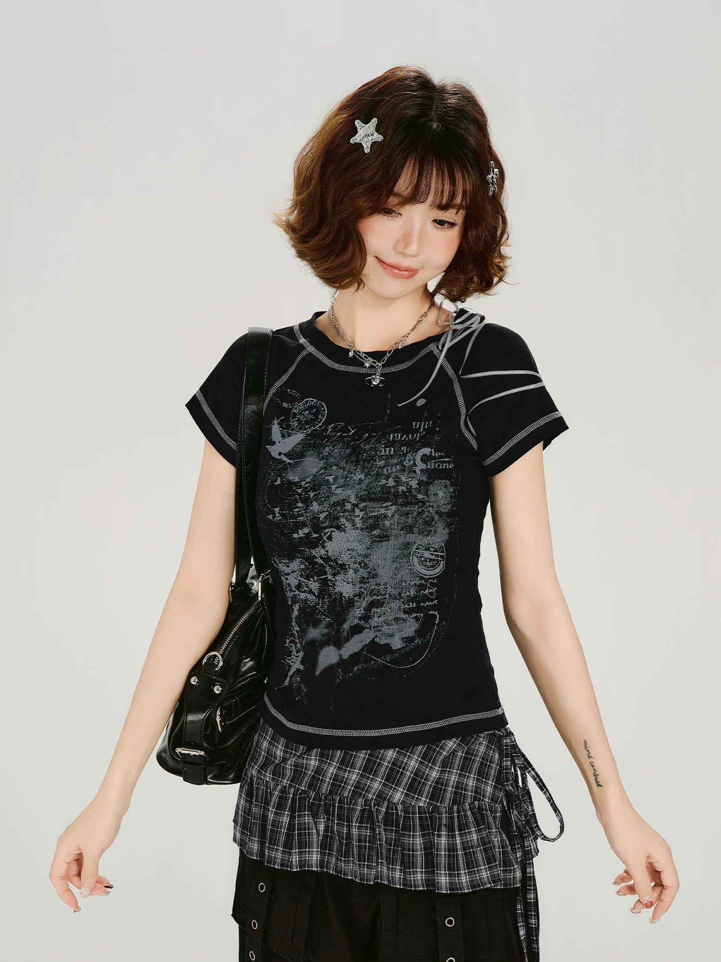 Girlyhalo Vintage Strappy Slim Fit Tee