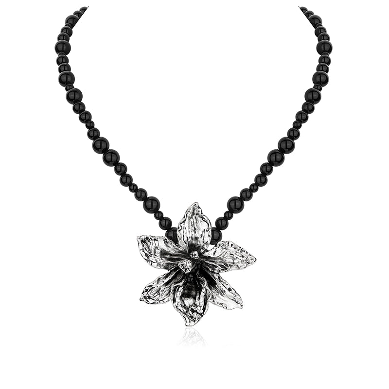 1JINN Beaded Metal Three-dimensional Flower Necklace