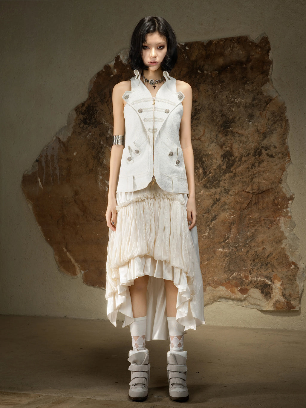 ARIADNAw Sleeveless Neck Vest Shirt