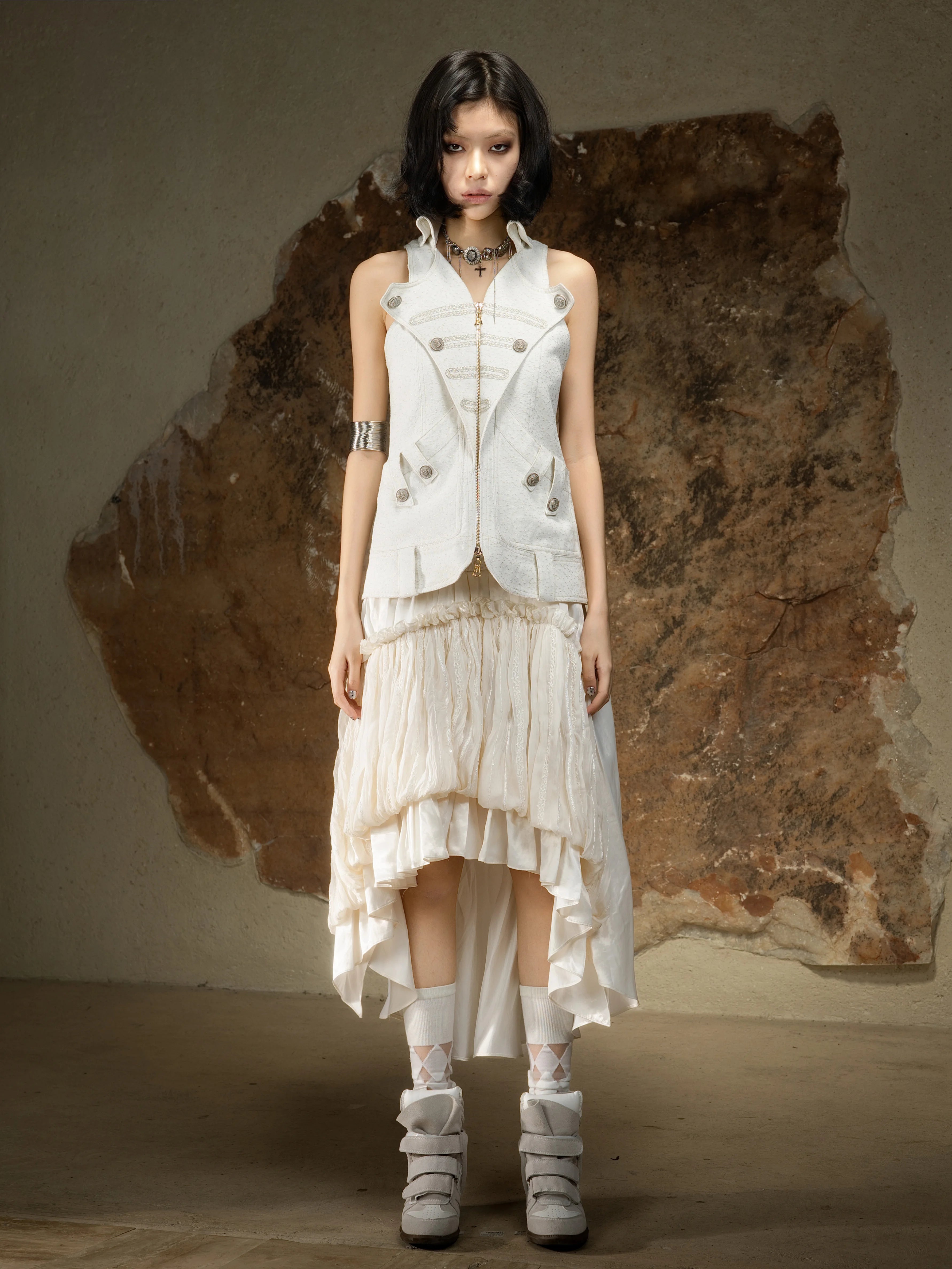 ARIADNAw Sleeveless Neck Vest Shirt