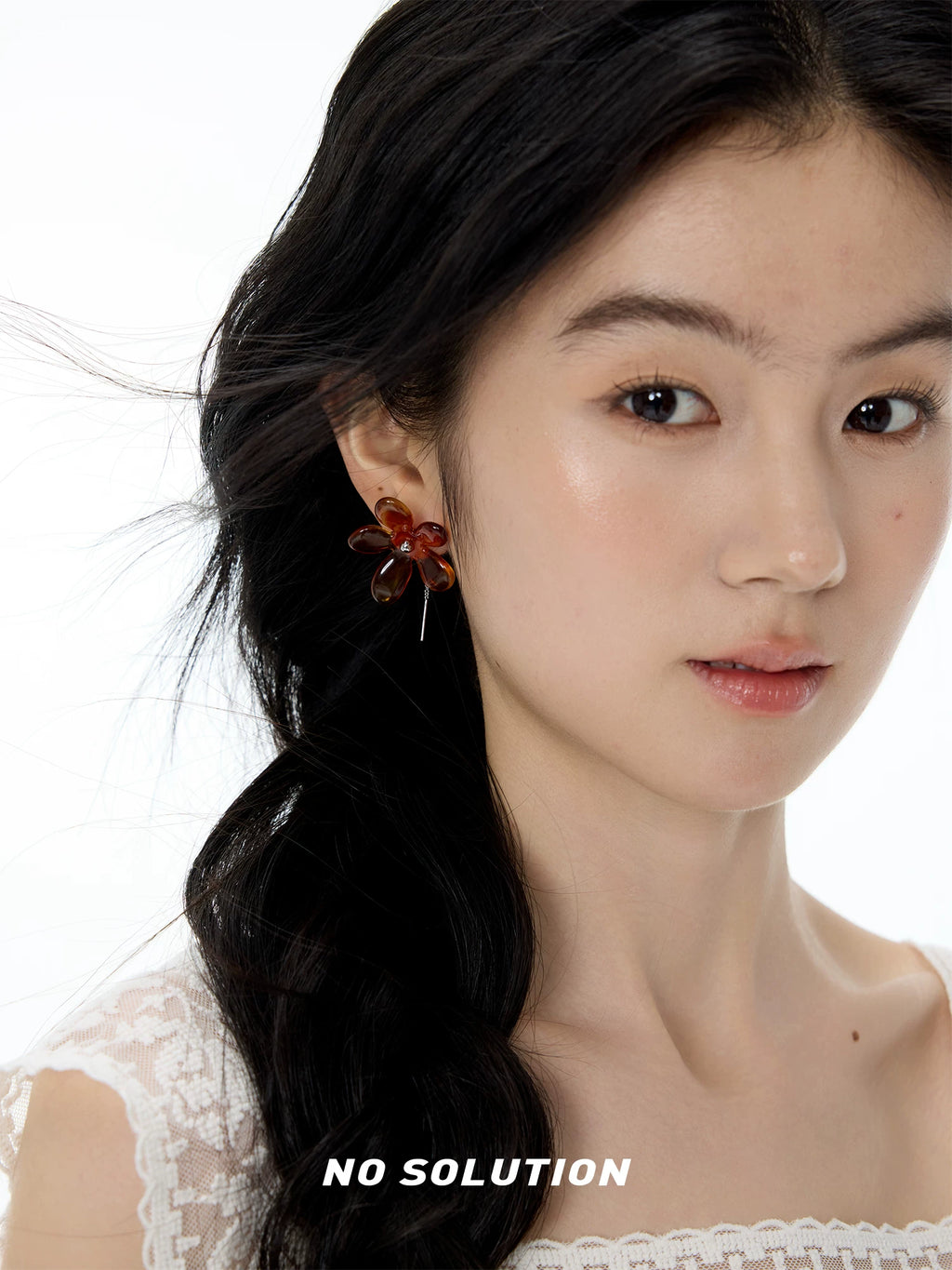 NO SOLUTION Amber Magnolia Smudge Earrings