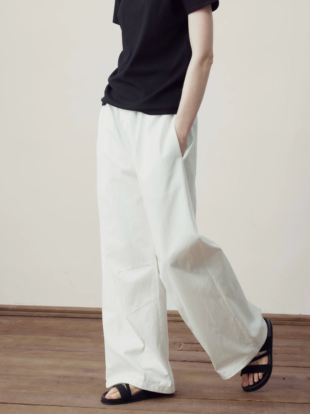 COLN Single-breasted Elastic Waist Slacks