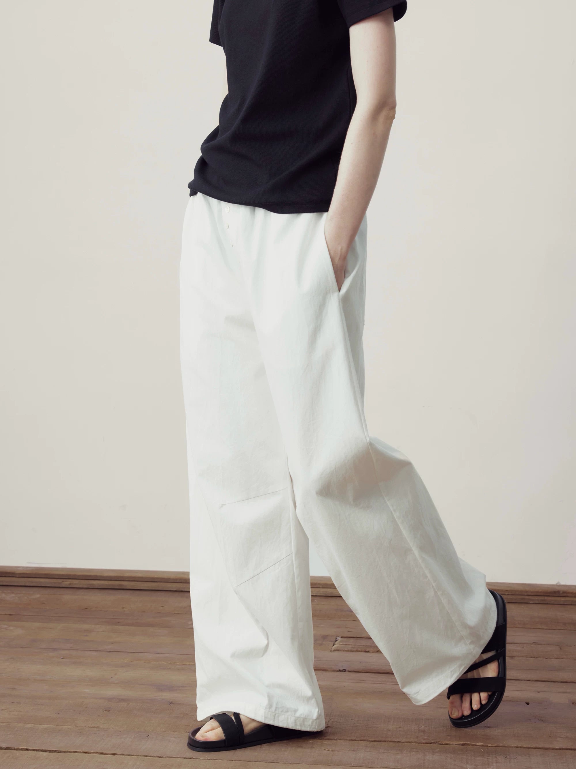 COLN Single-breasted Elastic Waist Slacks