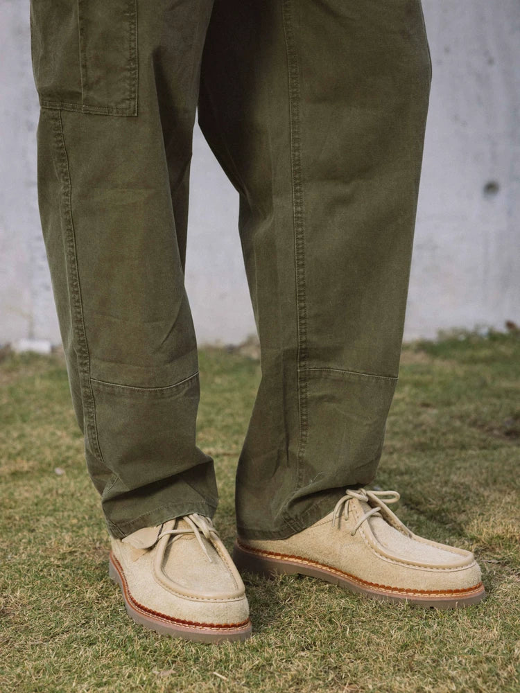 DYZZYMOTIF Retro Velvet Kangaroo Shoes