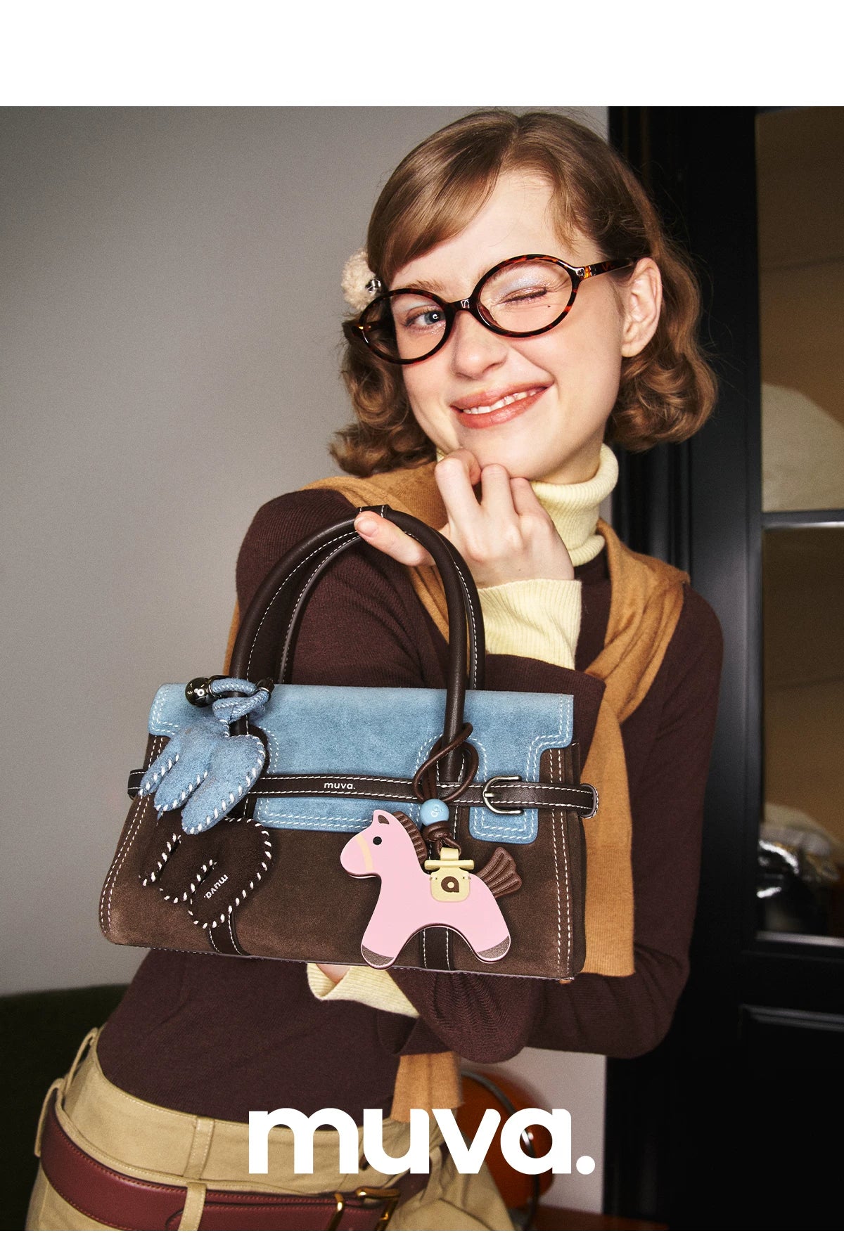 MUVA Retro Contrasting Cowhide Velvet Shoulder Messenger Bag