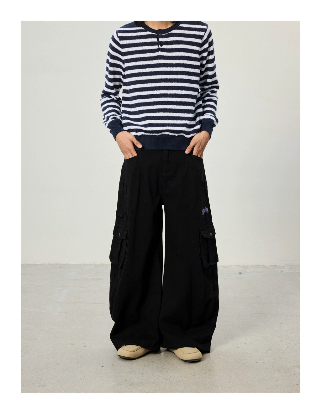 BTSG Vintage Embroidered Multi-pocket Cargo Pants
