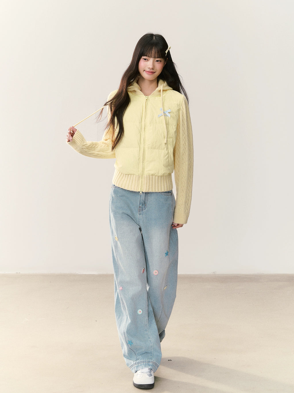 Umoumo Loose and Thin Scimitar Jeans