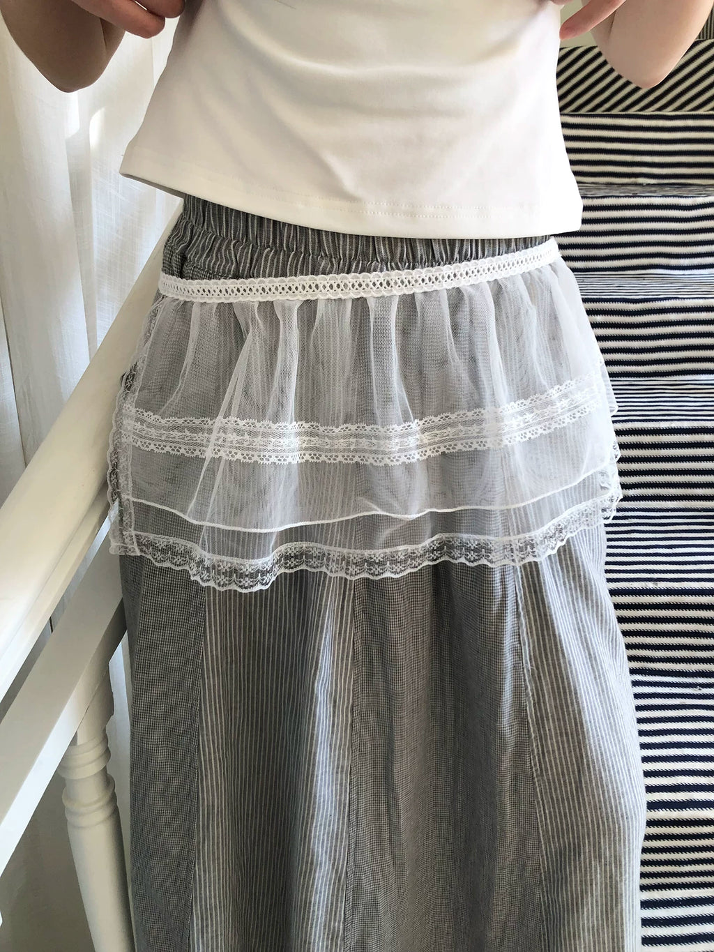 ANG: Project Versatile Strap Lace Edge Mesh Short Fart Curtain