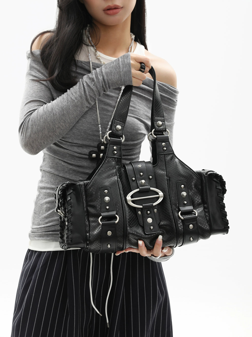 JANDRESS Snakeskin Rivet Underarm Shoulder Bag