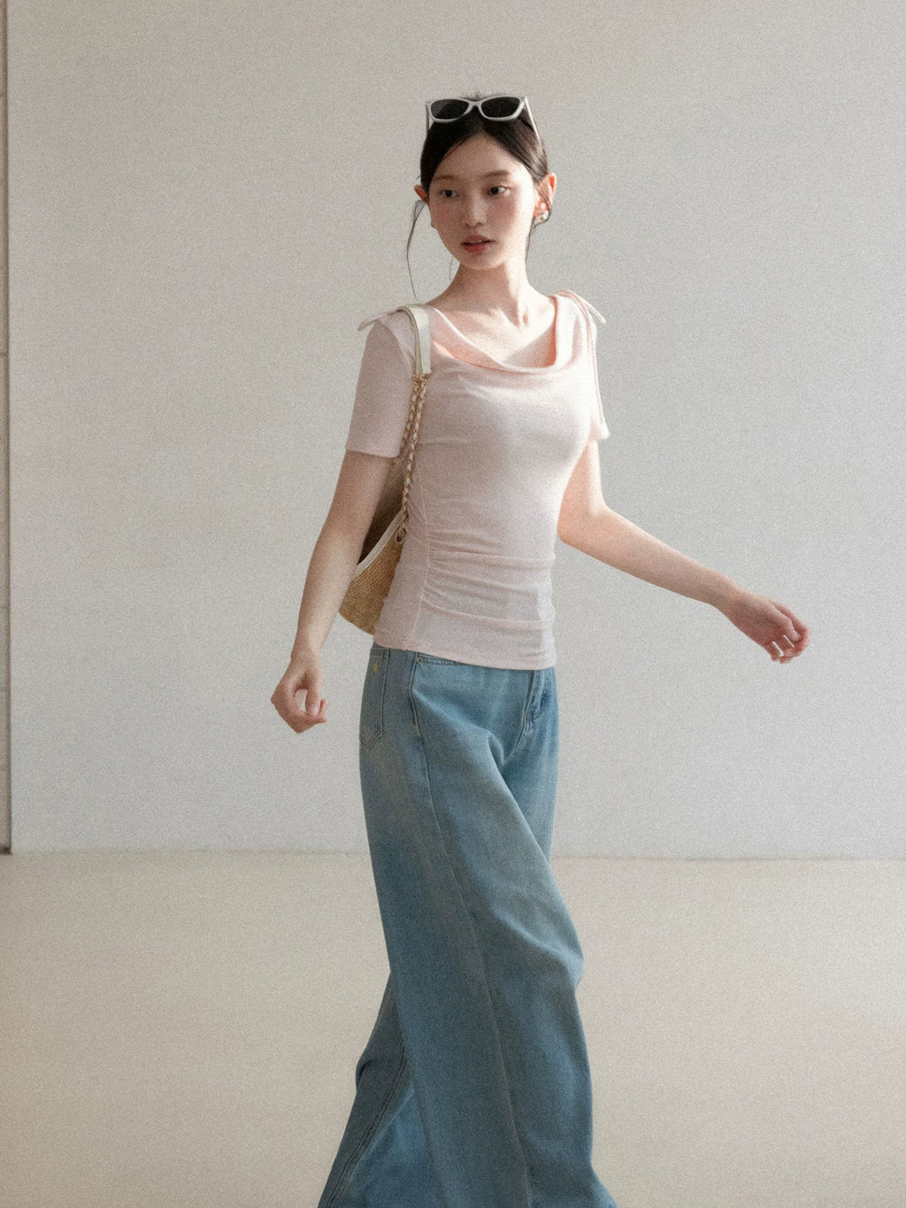 Cantonstory Front Shoulder Waist Slim and Thin Tee