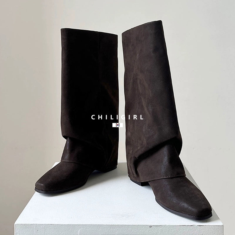 CHILIGIRL Pleated Knee Boots