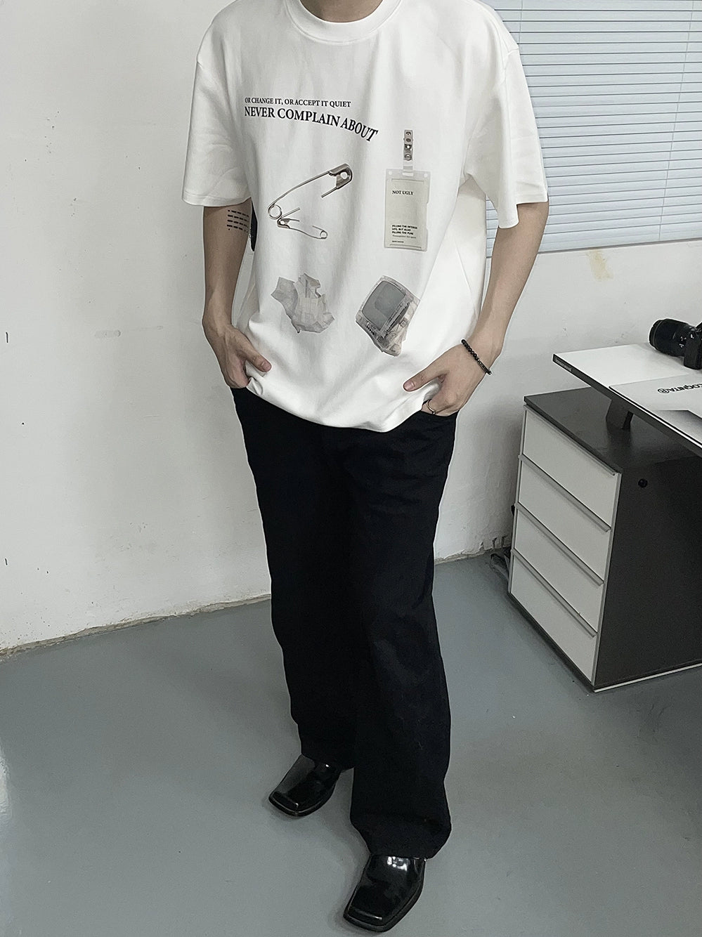 NOT UGLY Multi-picture Printing Comfortable Texture Tee