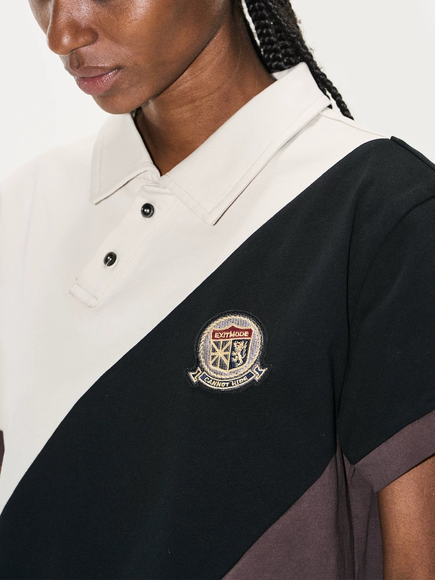 BLINDNOPLAN Stitching Embroidery Patch Short Tee