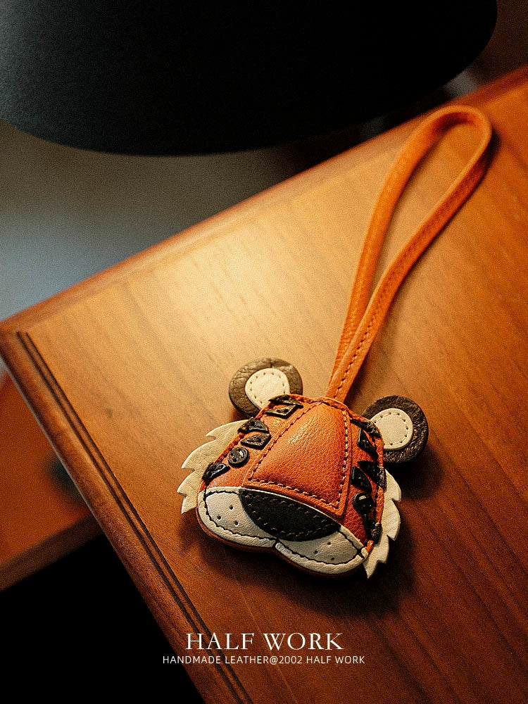 HALF WORK cowhide bag pendant genuine leather retro handmade tiger head pendant tiger zodiac bag pendant