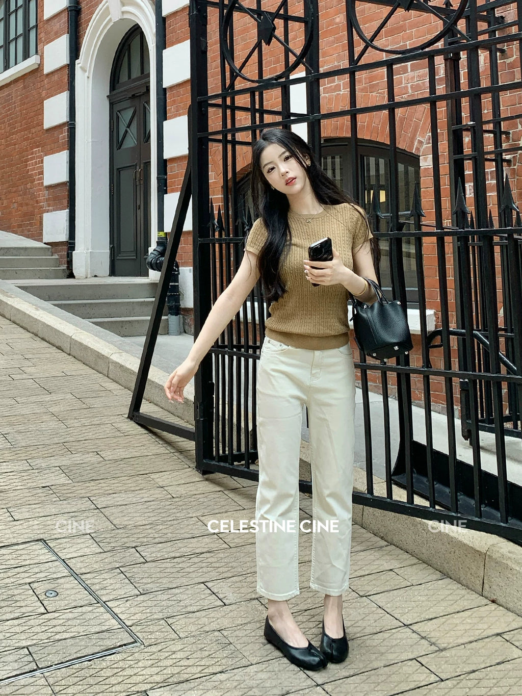 Cebostin Shallow Split-toe Flats