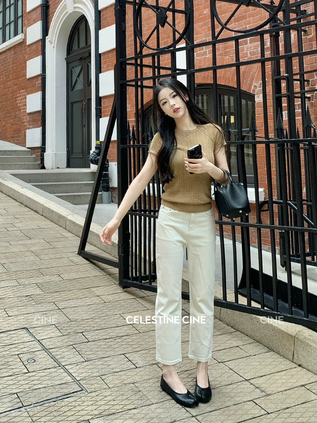 Cebostin Shallow Split-toe Flats