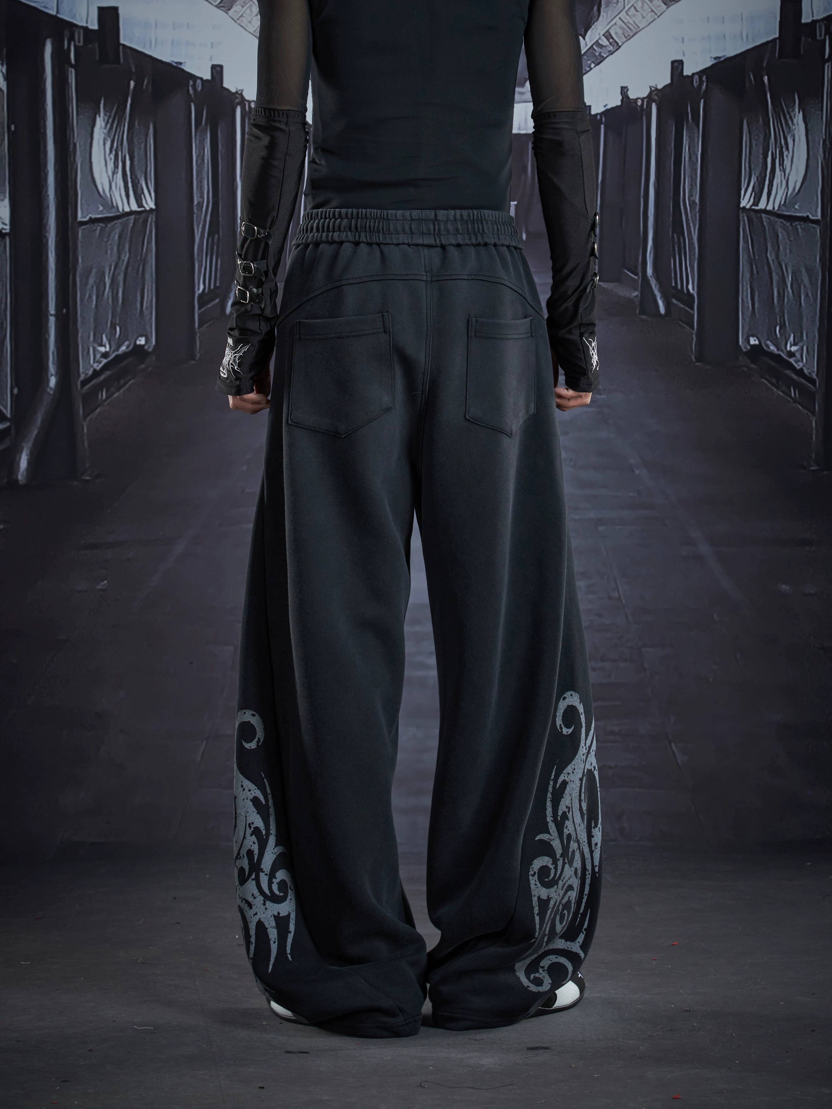 NOMANIAI Totem Print Scimitar Casual Sweatpants