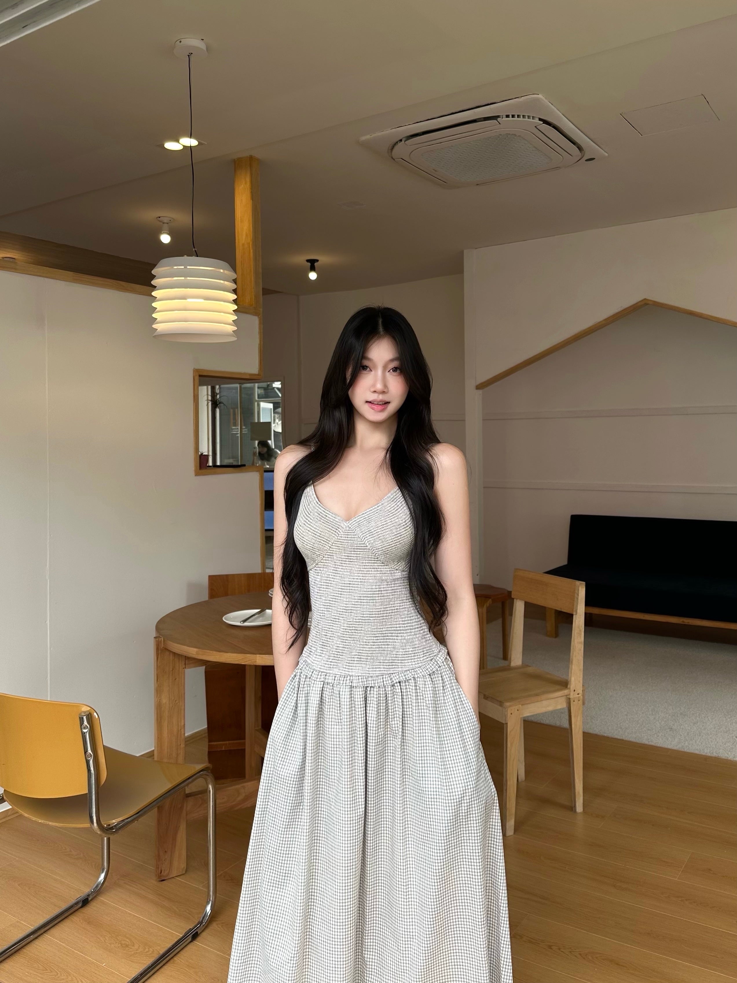 WITHMIN Retro Waist and Thin Suspender Dress