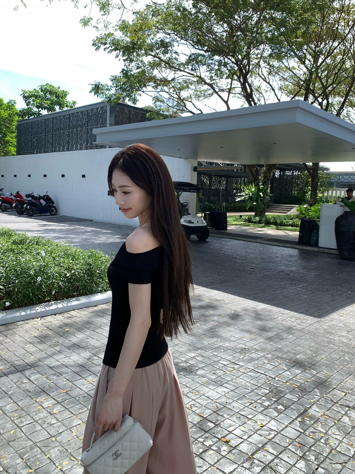 Pusumede Shoulder Slim Short Knitted tee