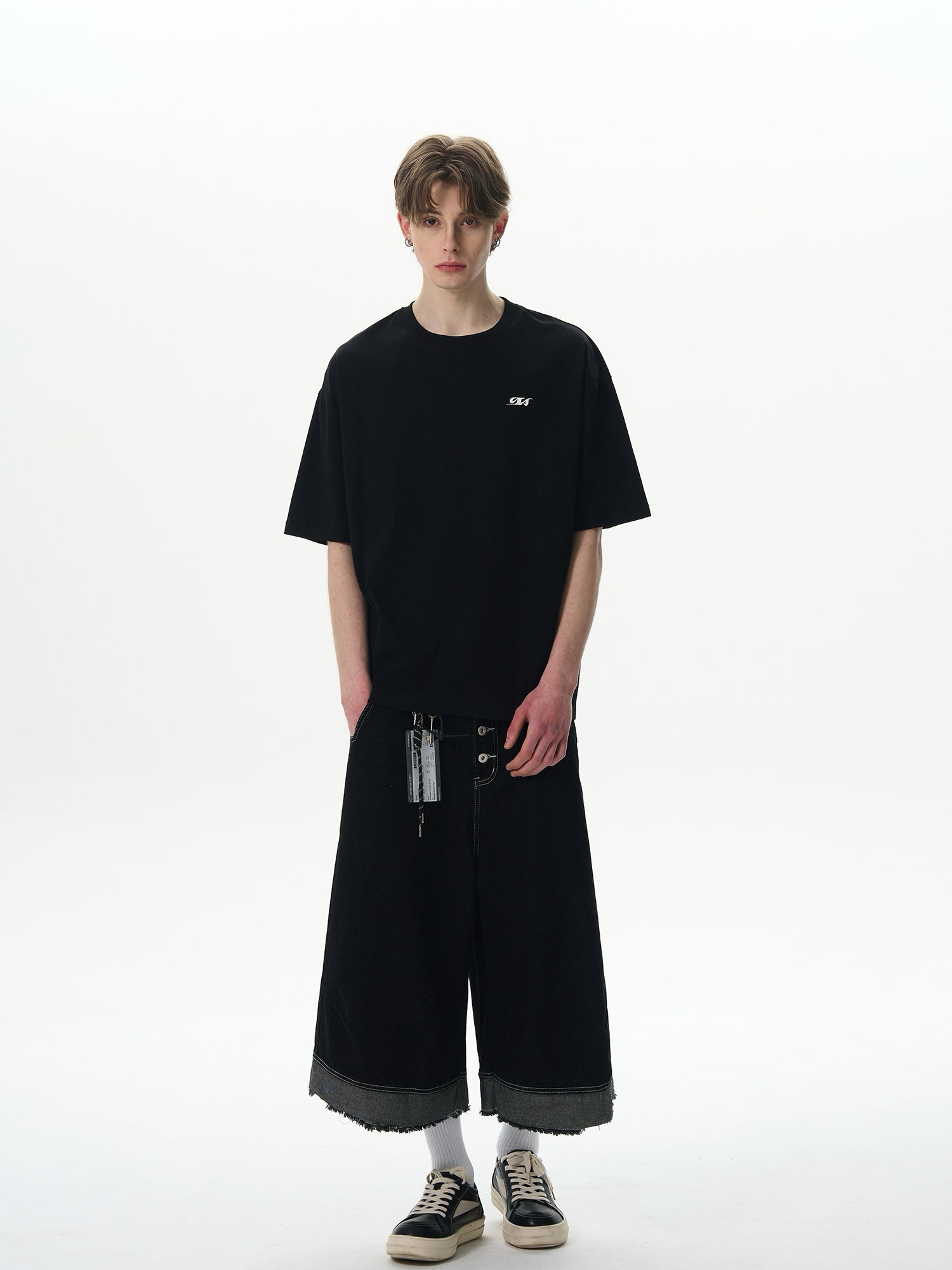 MaxDstr small logo embroidered commuter versatile Tee