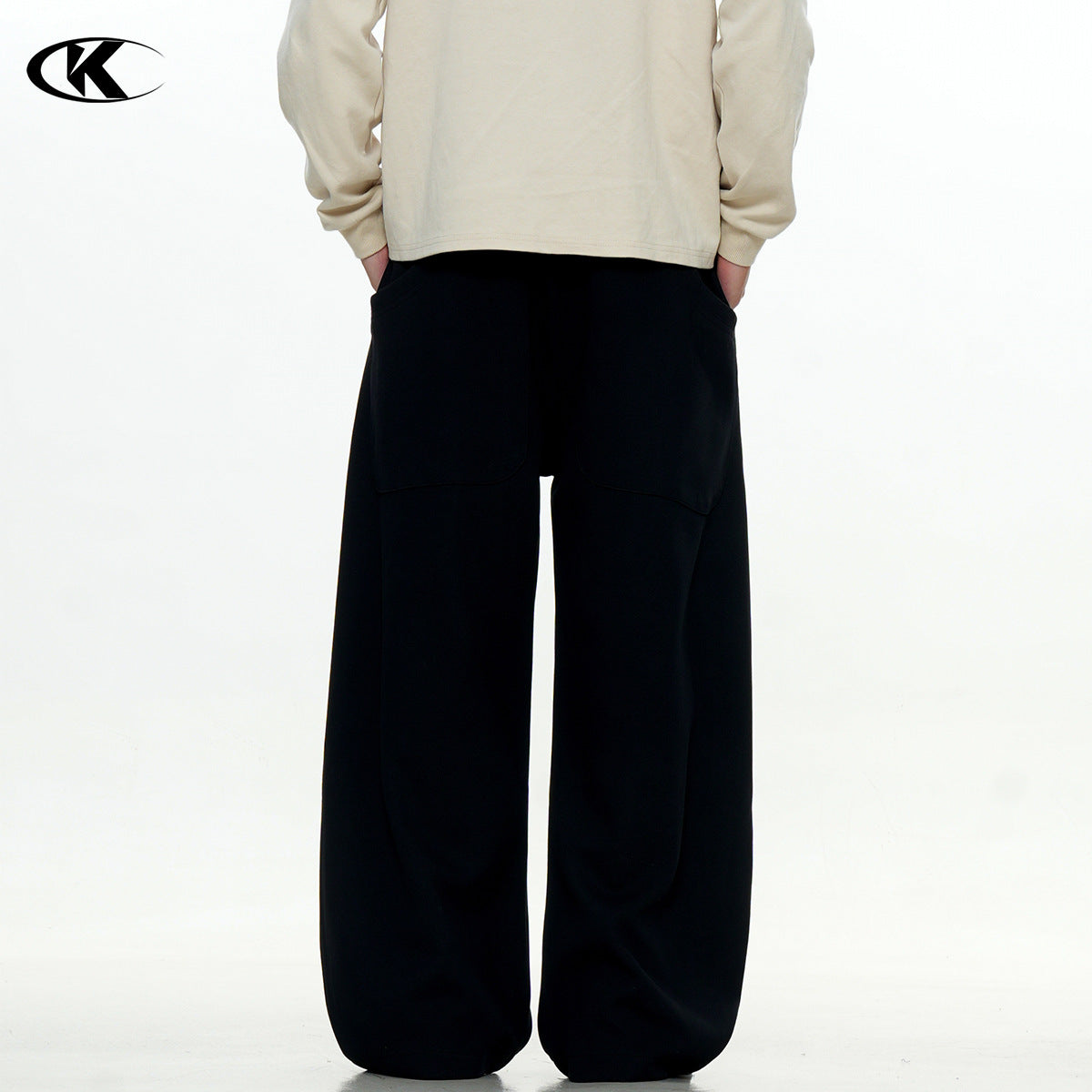 11KN Retro Straight Scimitar Sweatpants