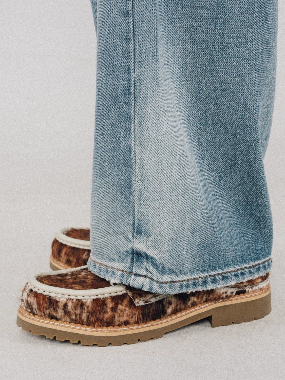 DYZZYMOTIF Vintage Horsehair Leopard Print Casual Loafers