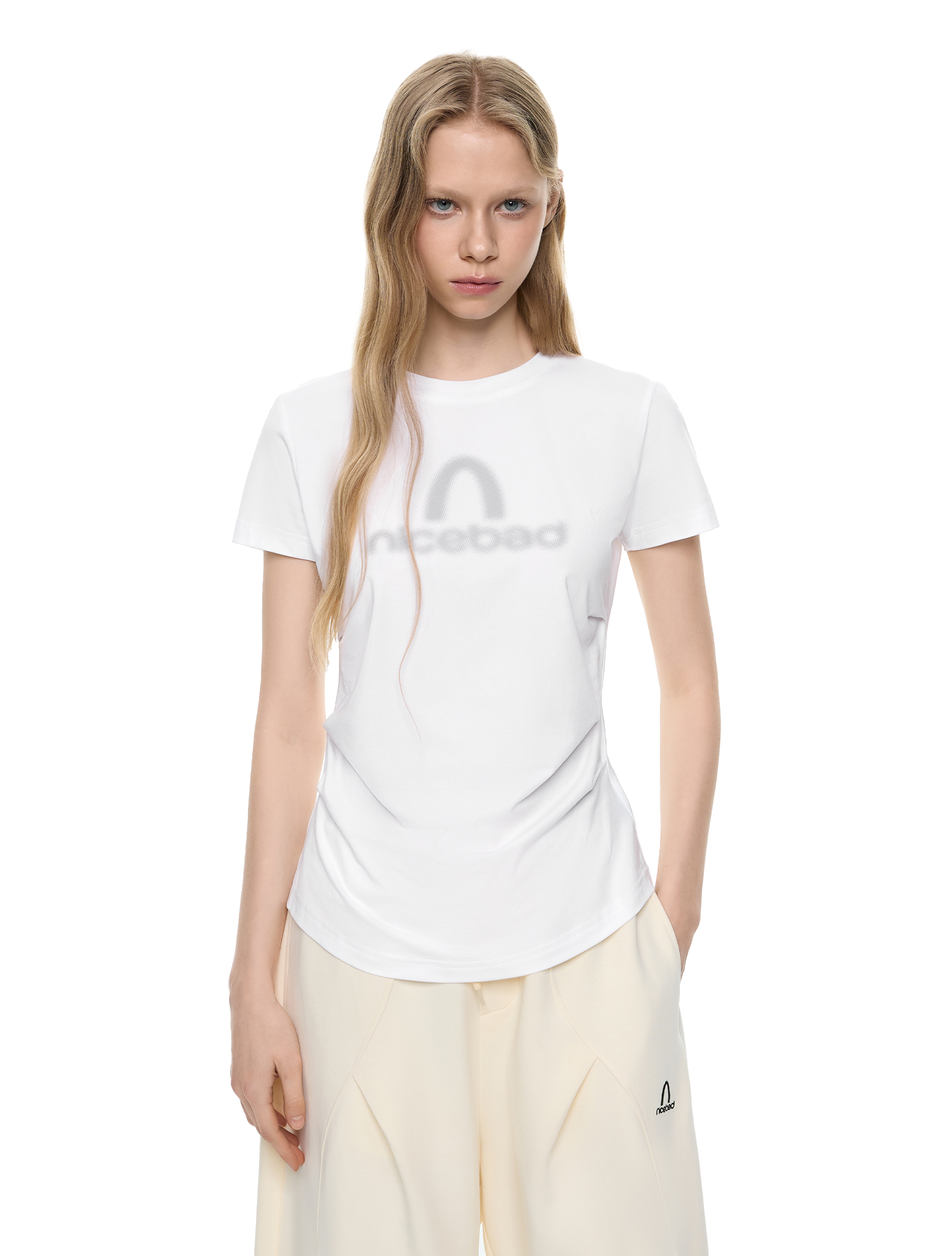 NICEBAD Wrinkle Print Front Shoulder Tight Versatile Tee