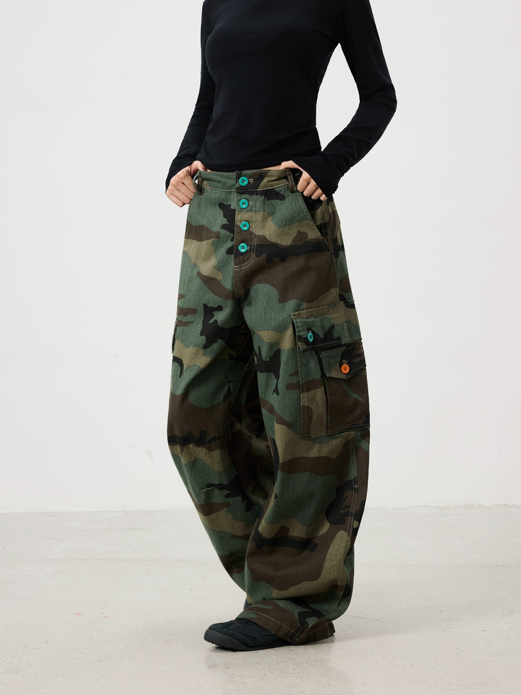 BTSG Vintage Button Multi-Pocket Camo Overalls