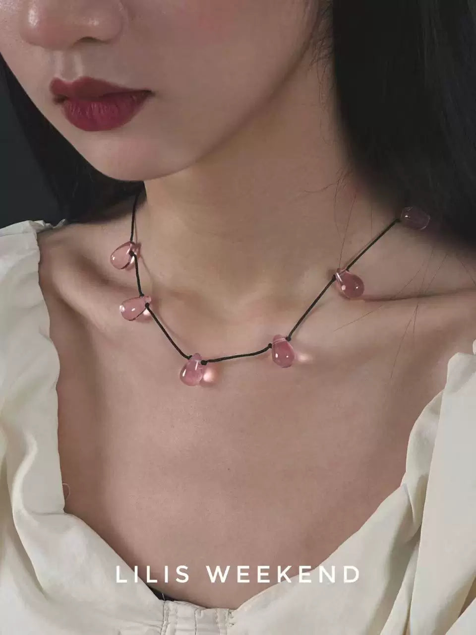 Lilis Weekend Niche Water Drop Beaded Necklace