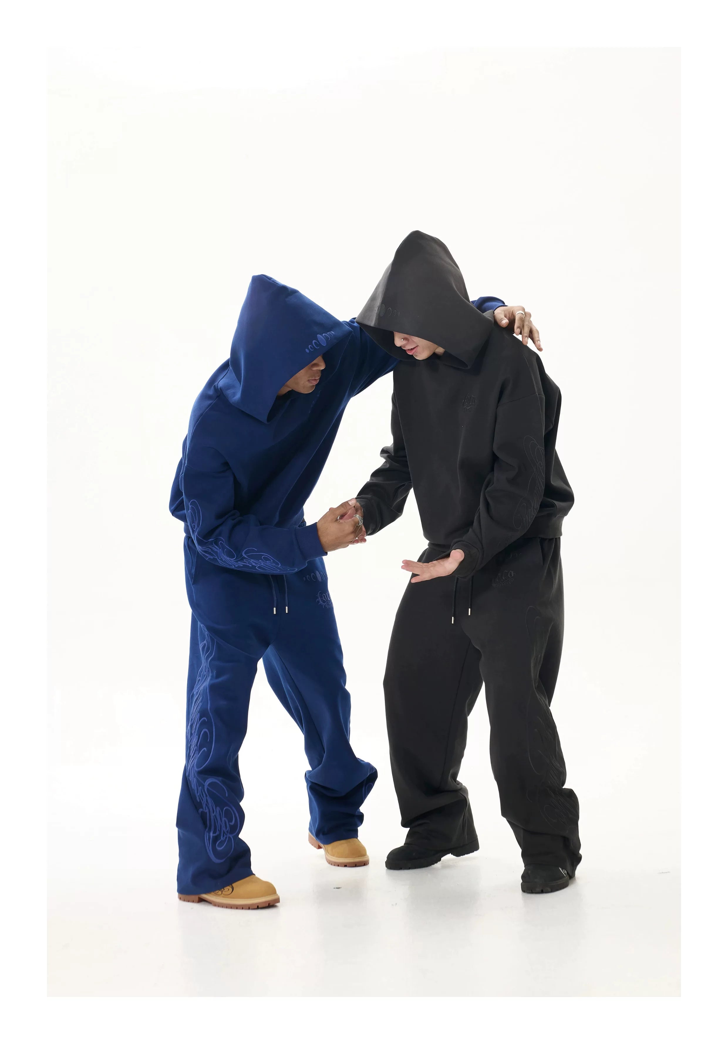 KARMANISTIC Embroidered Loose-fitting Wide-leg Sweatpants Set