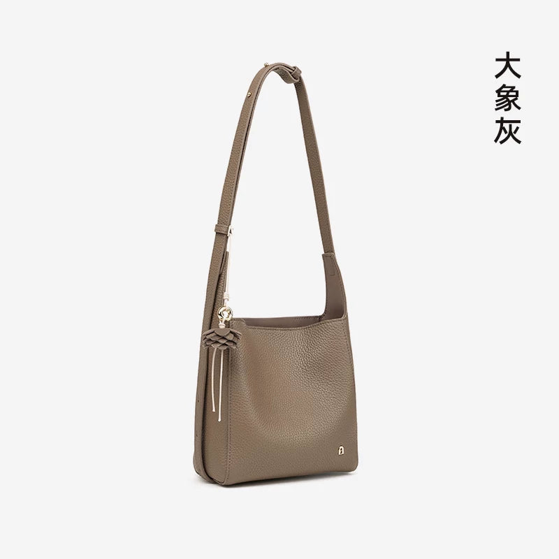 La Festin Niche Leather Messenger Bag