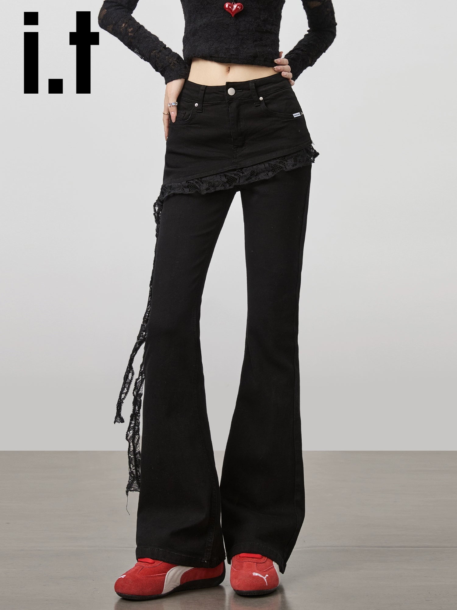 IT: CHOCOOLATE Fake Two-piece Stitched Lace Jeans