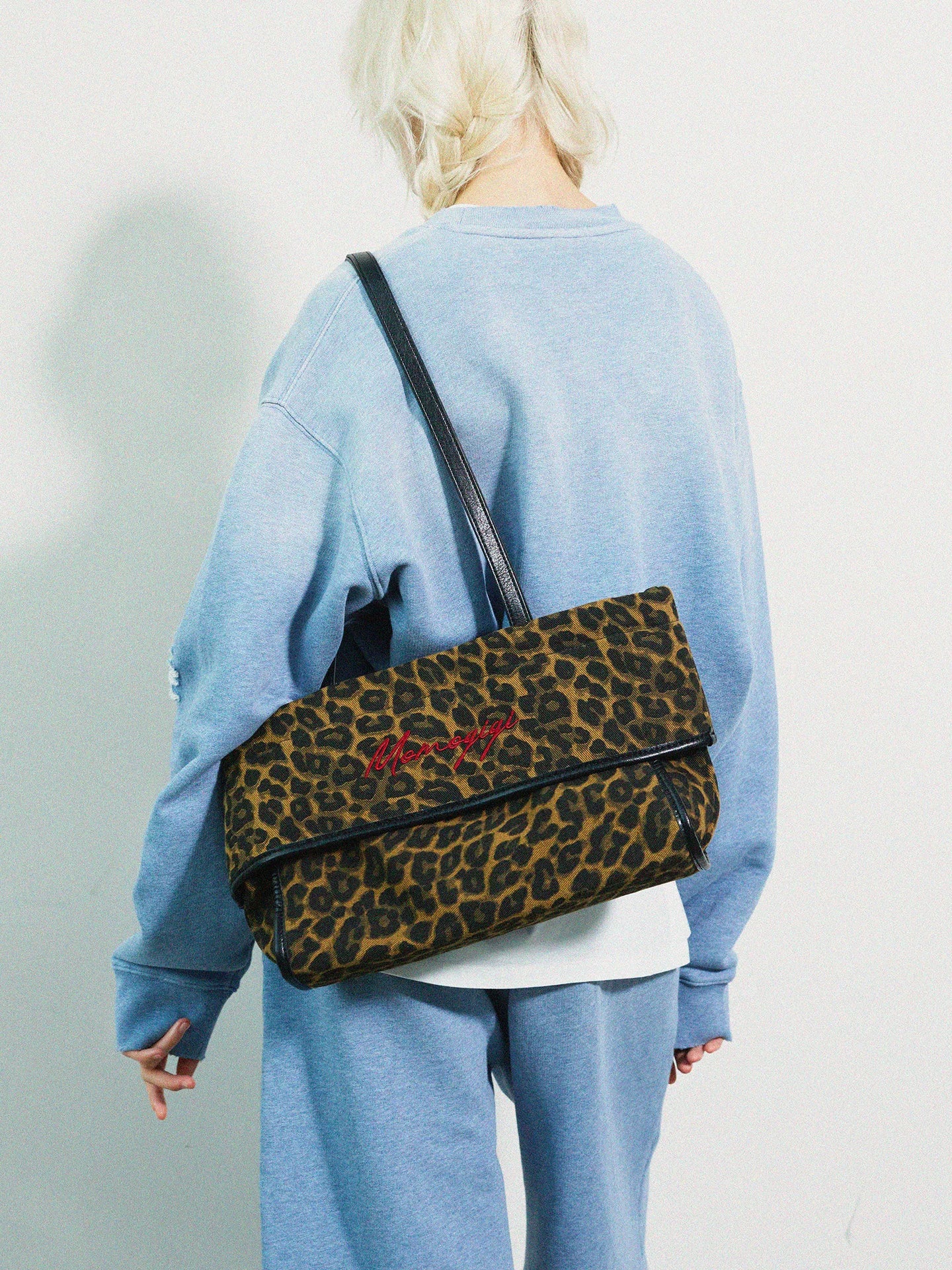 Momogigi Vintage Leopard Print Canvas Casual Underarm Bag