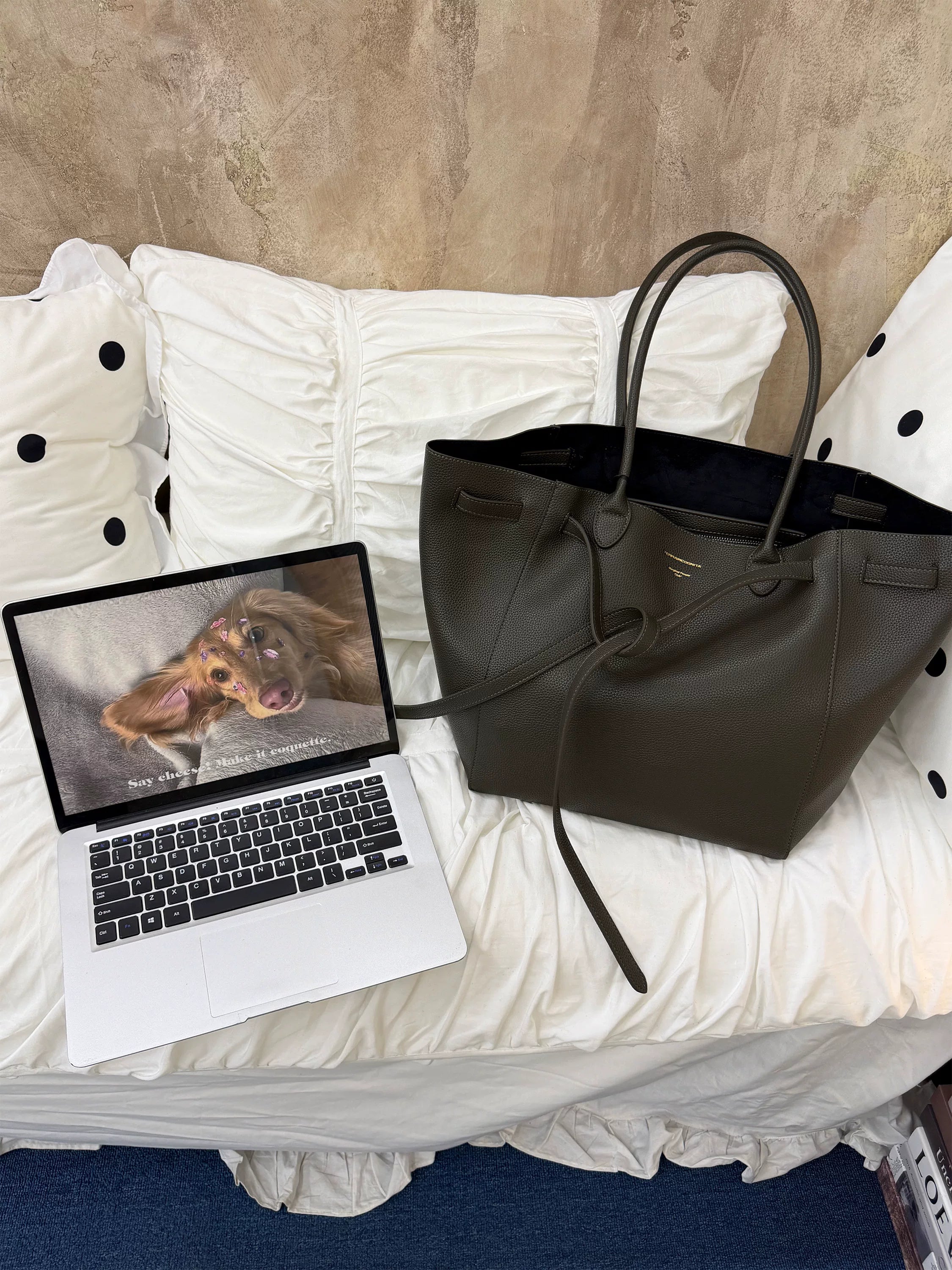 TERRAINCOGNITA Large Capacity Drawstring Shoulder Tray Bag